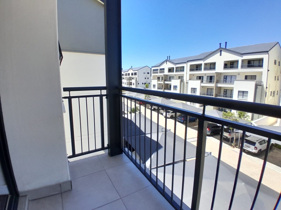 To Let 1 Bedroom Property for Rent in Sandown Western Cape
